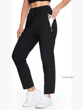 Women's Stretch Hiking Cargo Pants with Zippered Pockets